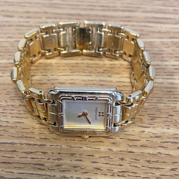 Gold Watch with Chain Link Bracelet - Picture 4 of 5